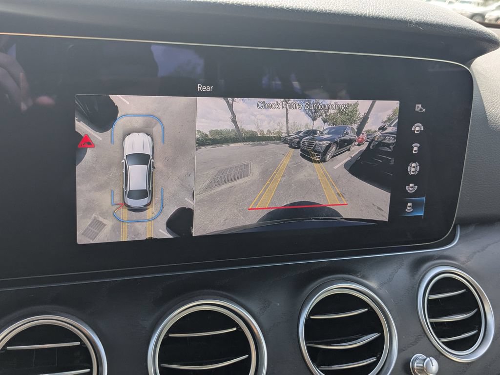 Used 2023 Mercedes-Benz E 350 4MATIC Sedan image 8