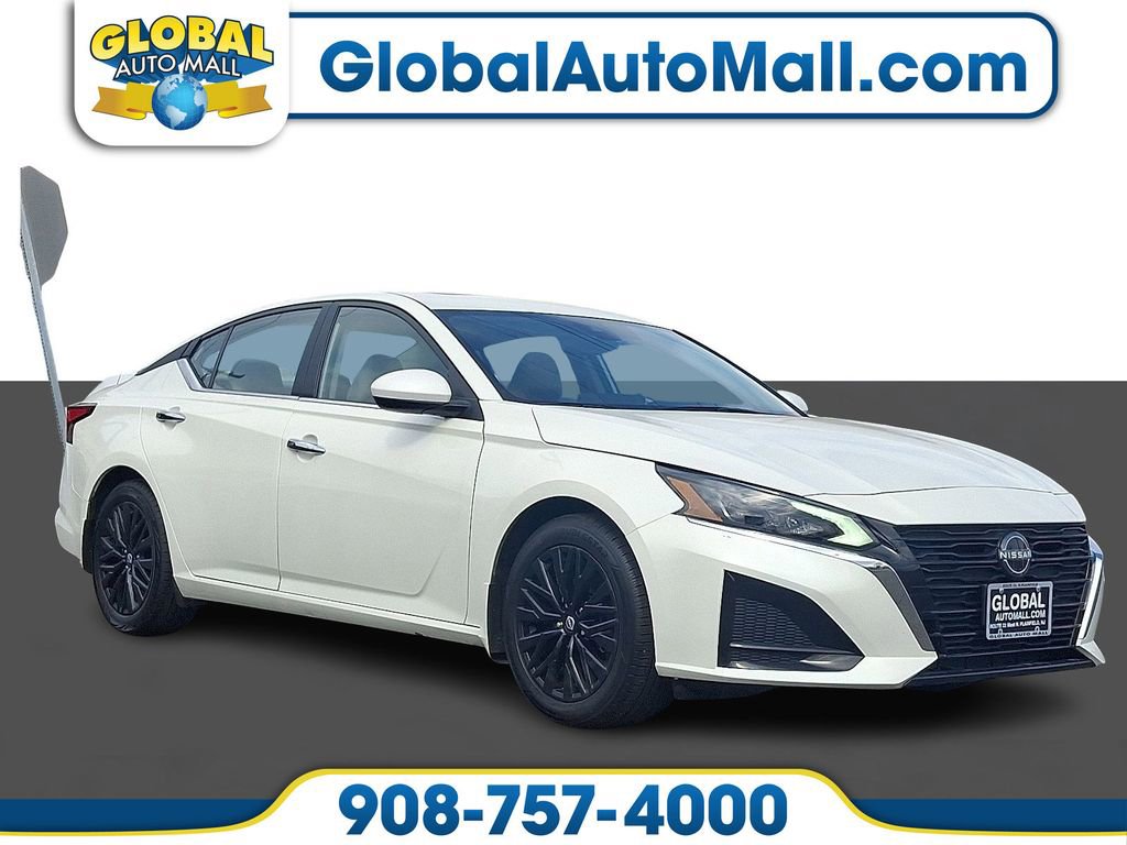 Used 2025 Nissan Altima 2.5 SV w/ SV Special Edition Package image 1