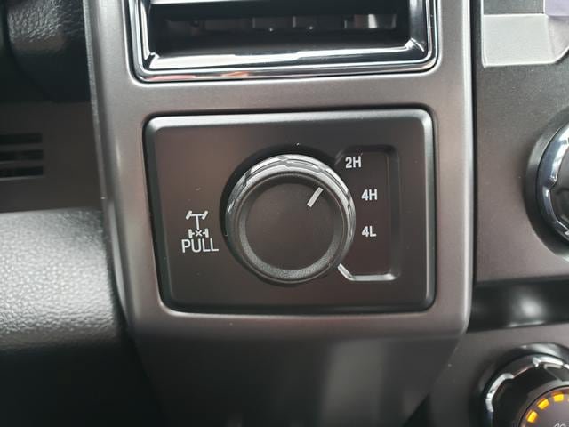 Used 2020 Ford F150 XLT w/ Equipment Group 302A Luxury AWD/4WD image 25