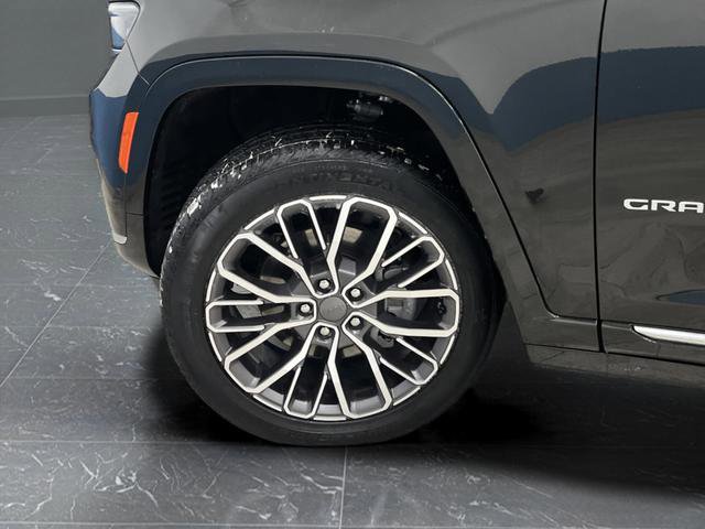 Used 2024 Jeep Grand Cherokee L Summit image 41