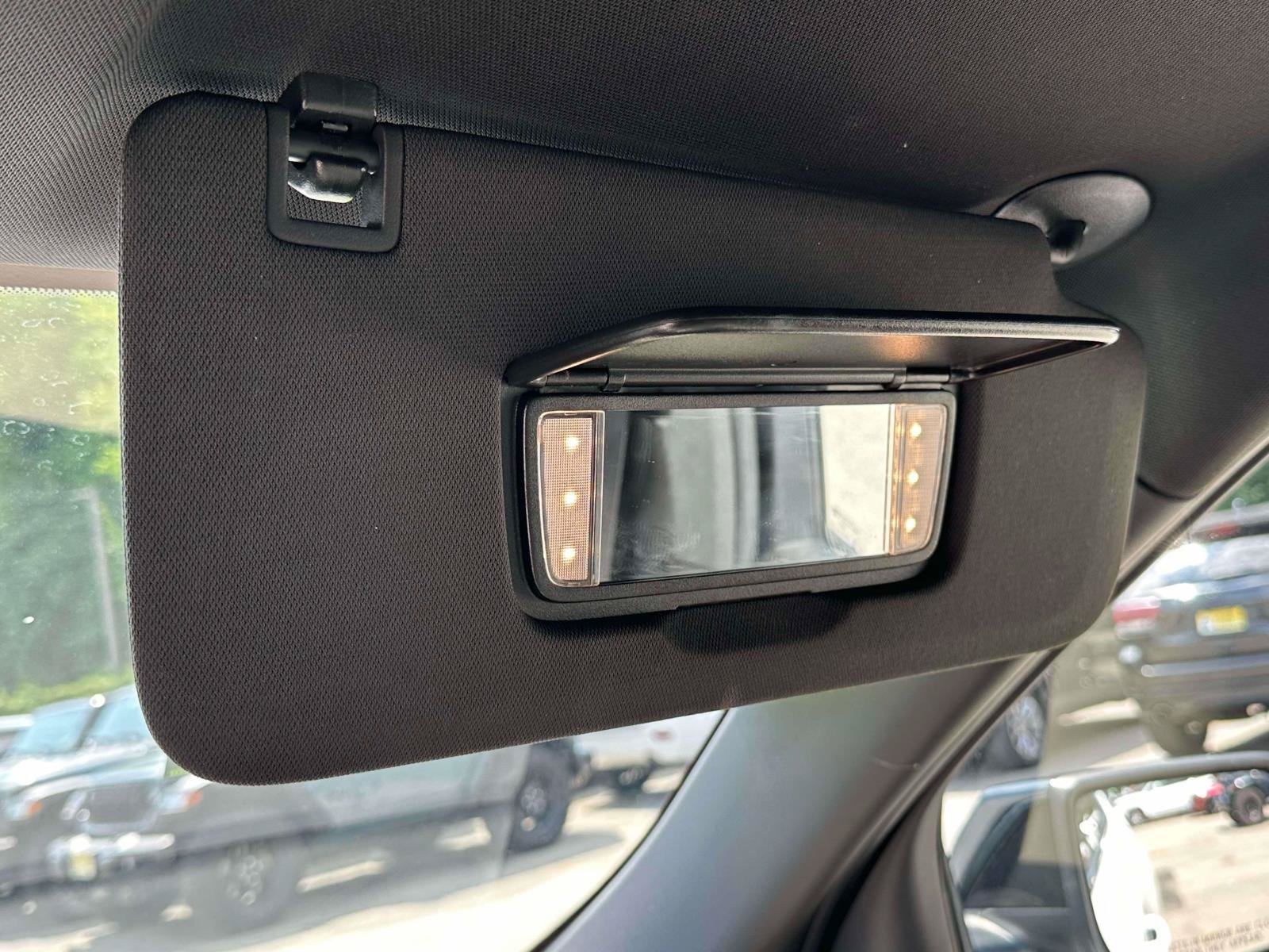 Used 2023 Chevrolet Traverse LS AWD/4WD image 28