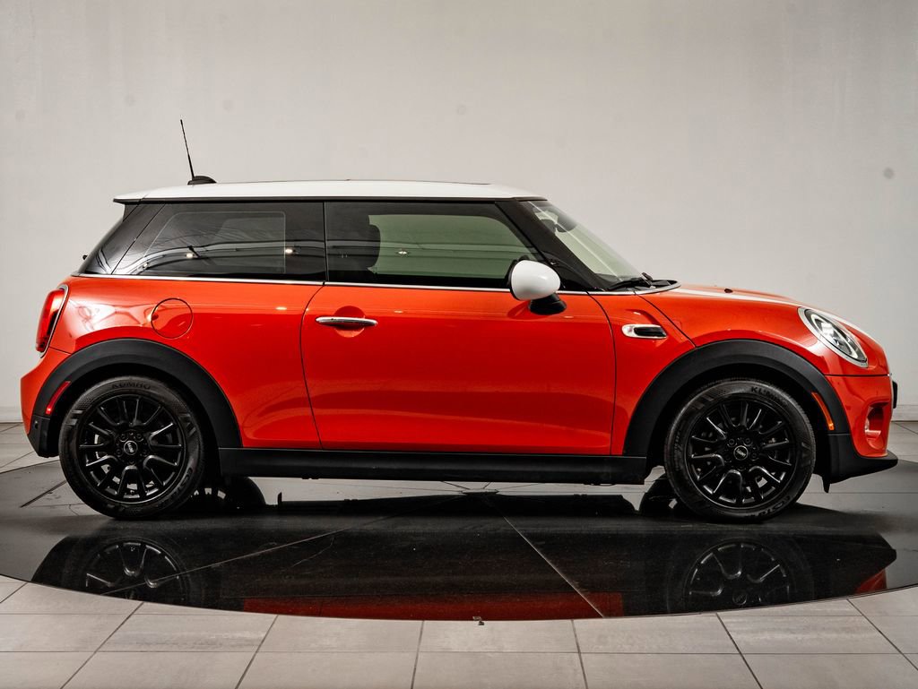 Used 2019 MINI Cooper 2-Door Hardtop FWD image 11