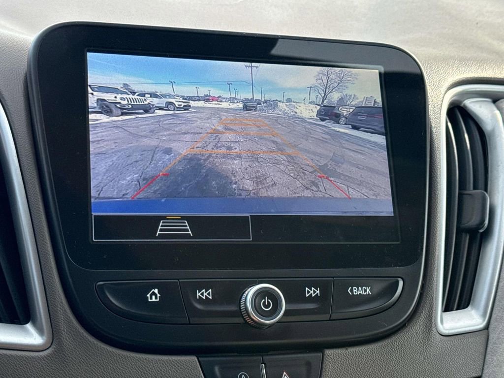 Used 2025 Chevrolet Malibu LT FWD image 23