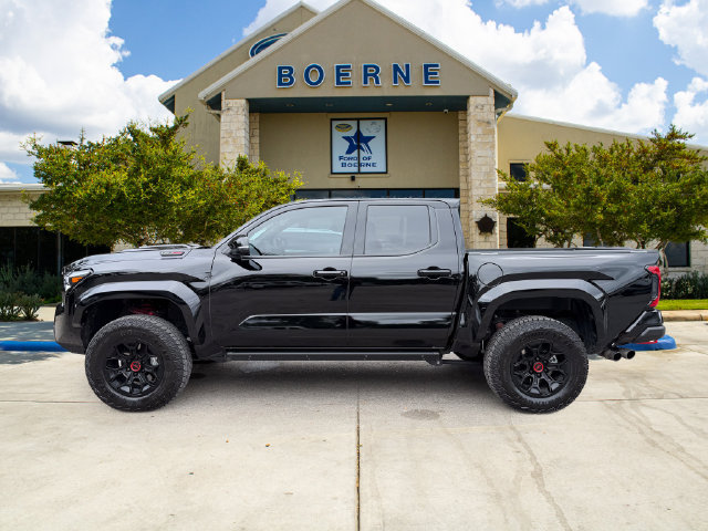 Used 2026 Toyota Tacoma TRD Pro AWD/4WD image 2