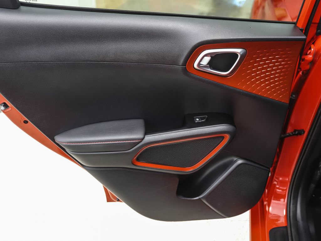 Used 2022 Kia Soul Turbo image 19