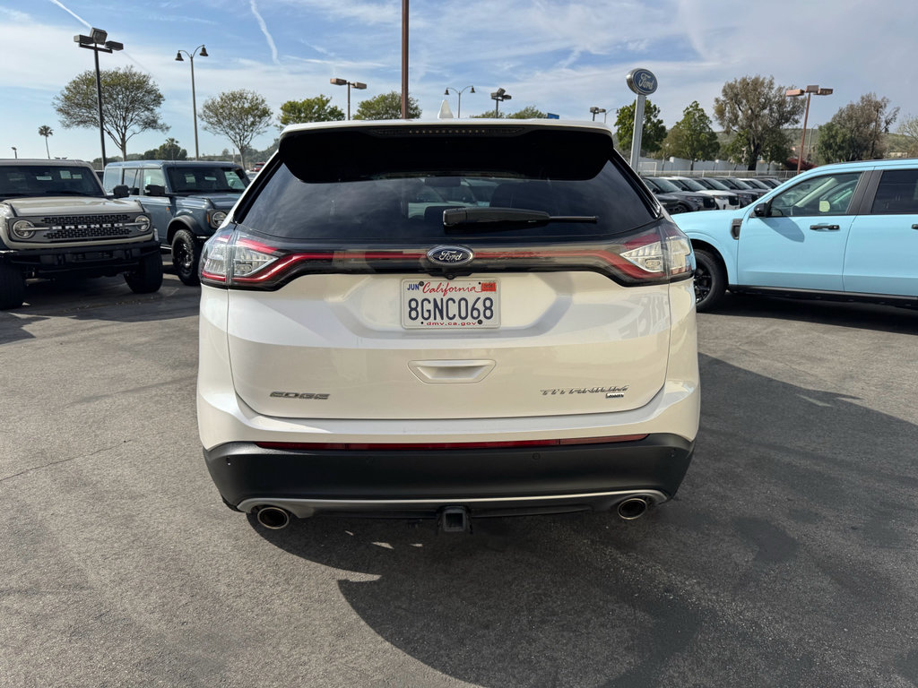 Used 2018 Ford Edge Titanium w/ Equipment Group 301A image 4