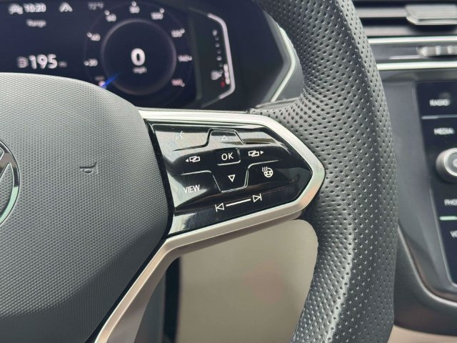 Certified 2023 Volkswagen Tiguan SEL R-Line AWD/4WD image 24