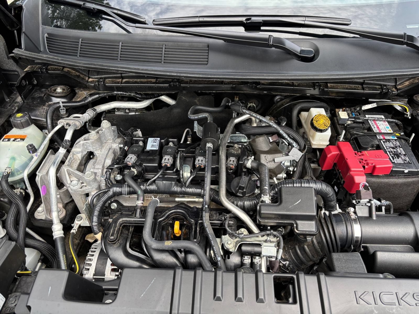 Used 2026 Nissan Kicks SR AWD/4WD image 31