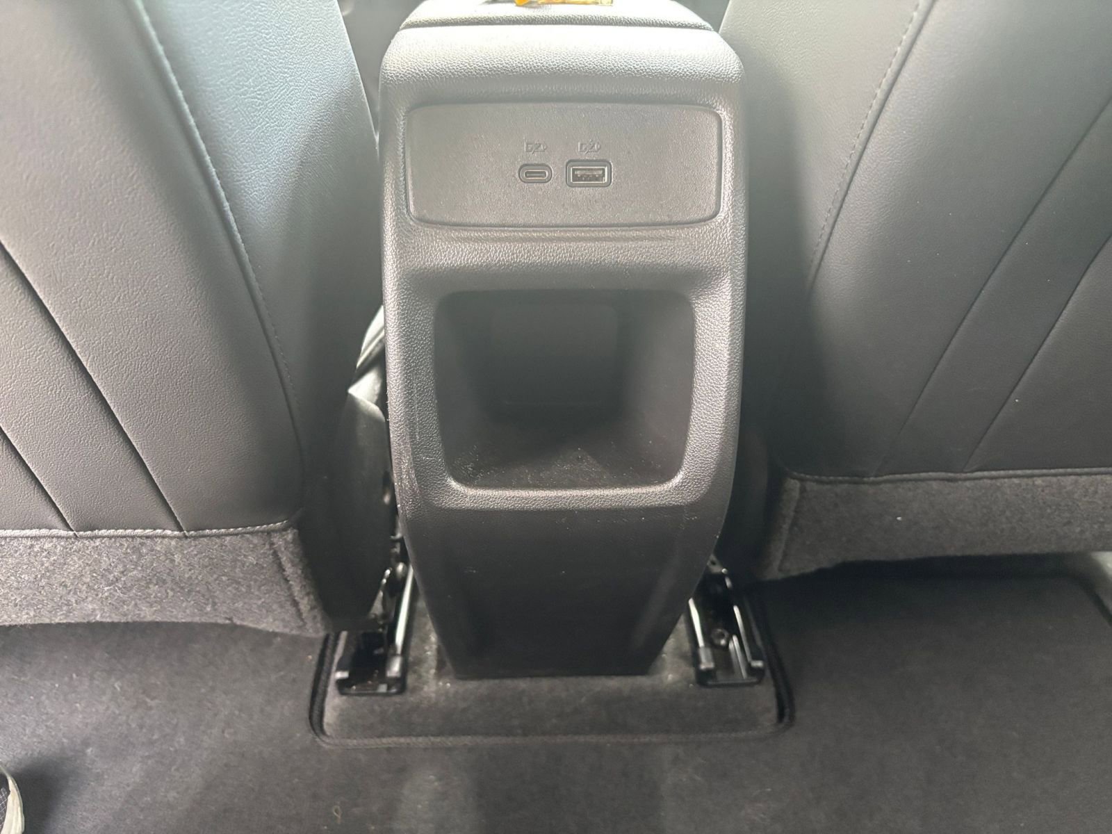 Used 2025 Chevrolet Trax LT FWD image 22
