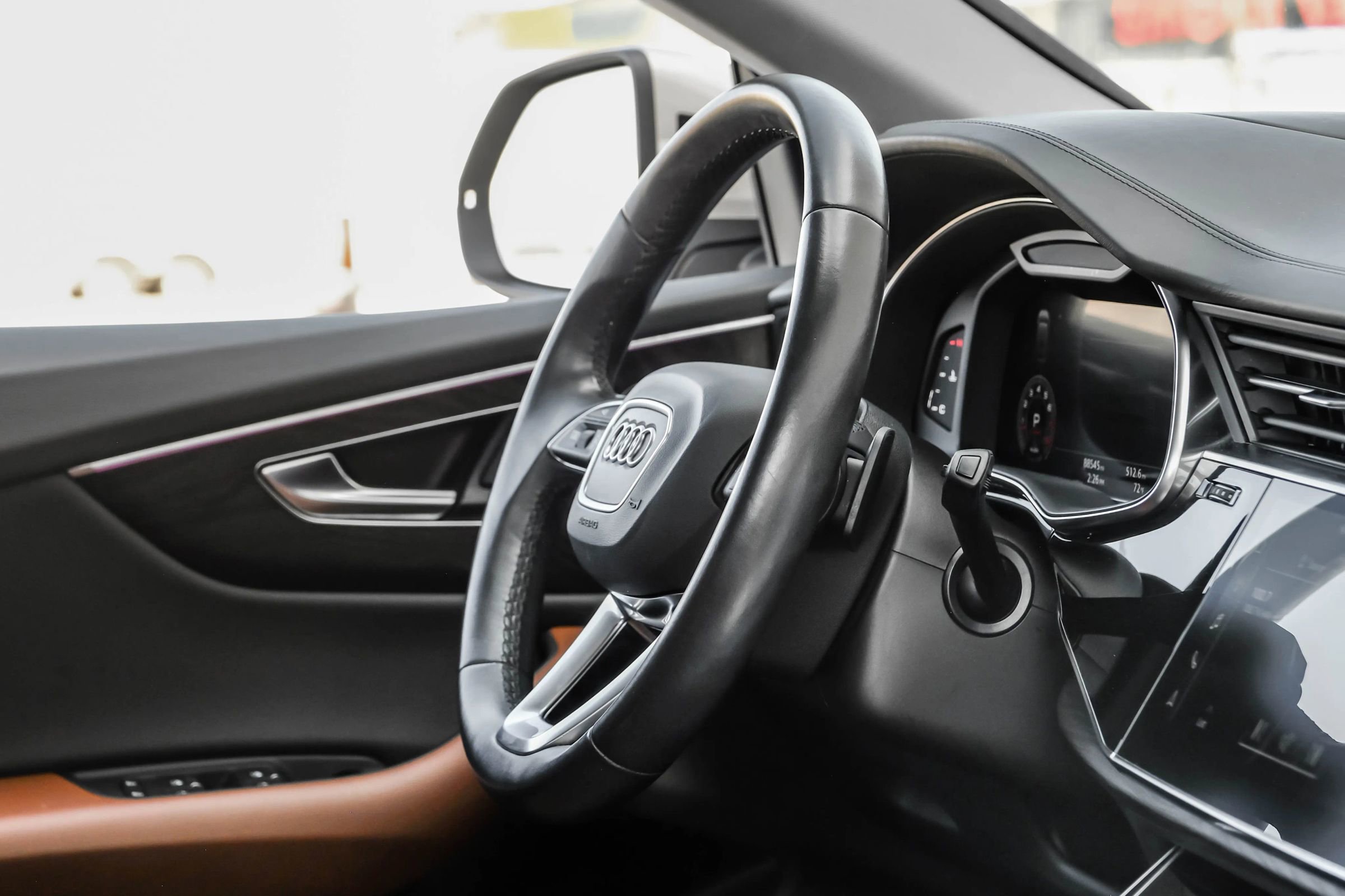 Used 2021 Audi Q8 Prestige w/ Prestige Package image 16