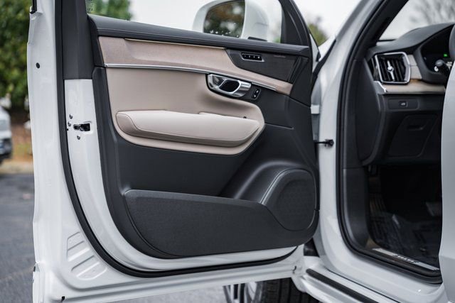 New 2026 Volvo XC90 B6 Ultra w/ Protection Package AWD/4WD image 38