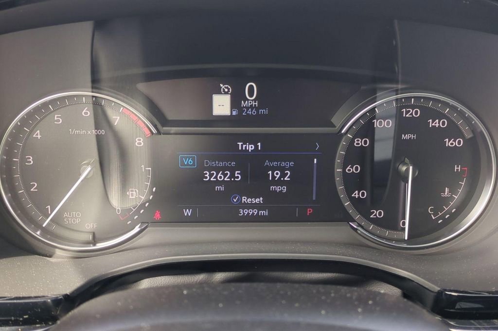 Used 2025 Cadillac XT6 Premium Luxury image 10