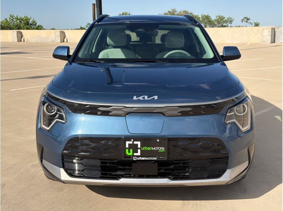 Used 2023 Kia Niro Wind w/ Wind Preserve Package FWD image 2