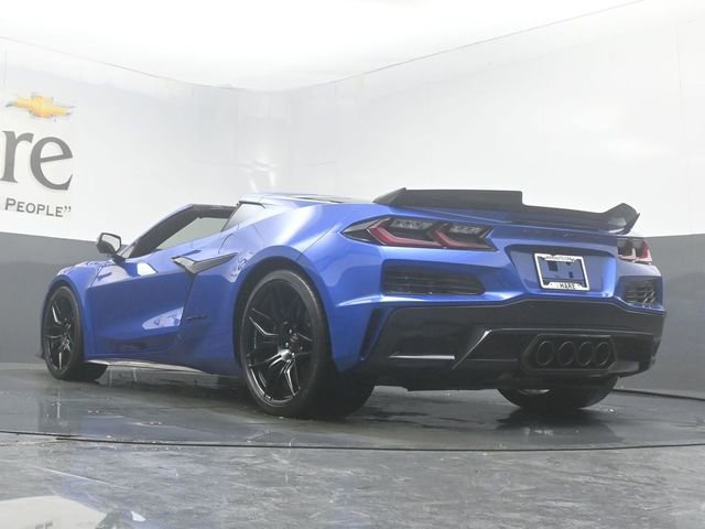 Used 2023 Chevrolet Corvette Z06 RWD image 5