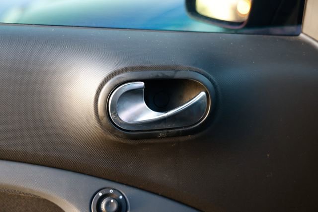 Used 2016 smart fortwo passion image 38