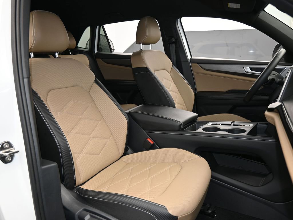 Used 2024 Volkswagen Atlas Cross Sport SE image 40