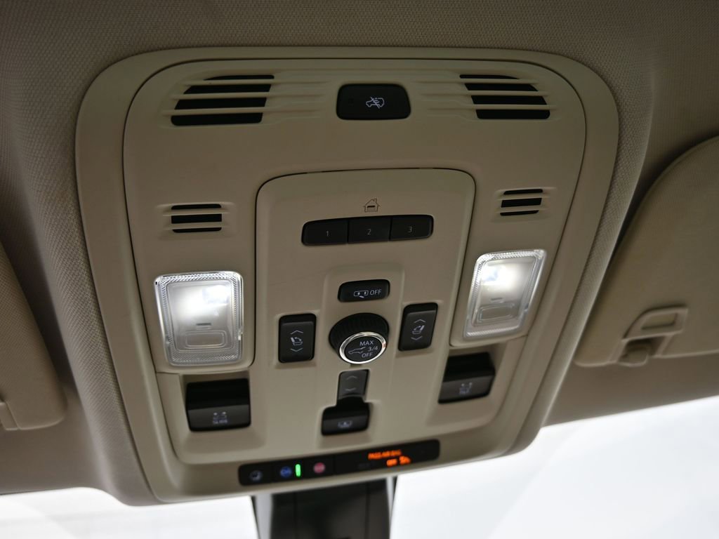 Used 2021 GMC Yukon XL Denali w/ Denali Premium Package RWD image 31