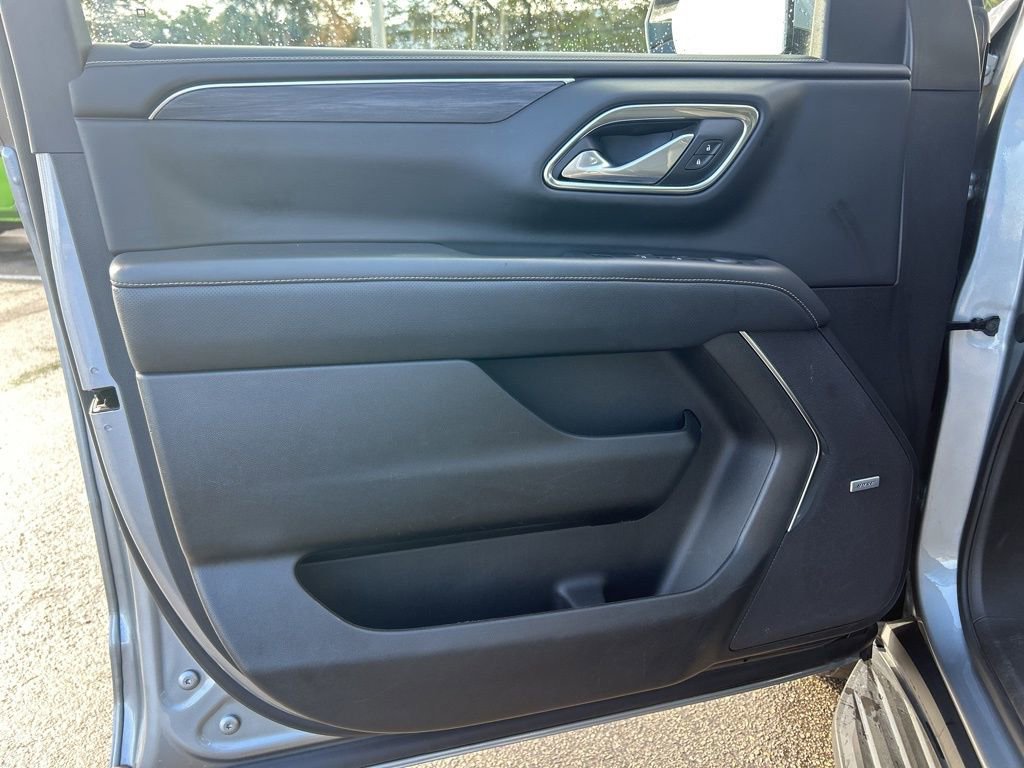 Used 2024 GMC Yukon XL SLT image 37