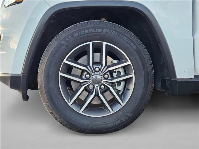 Used 2021 Jeep Grand Cherokee Limited image 24