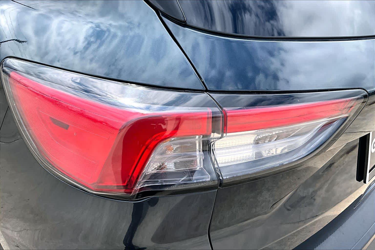 Used 2022 Ford Escape SE FWD image 29