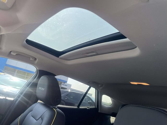 New 2026 Chevrolet Trax ACTIV w/ Sunroof Package FWD image 13