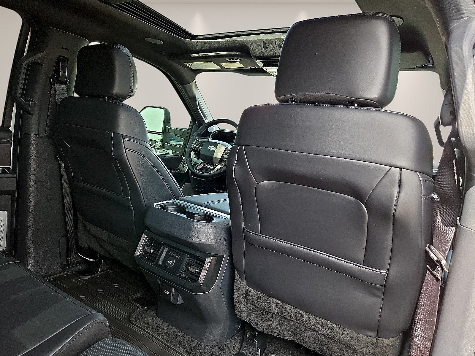 Used 2026 Ford F350 Platinum AWD/4WD image 11