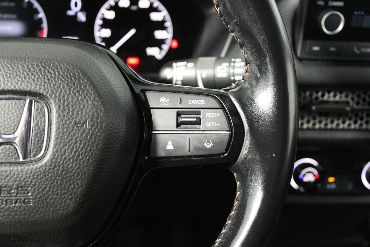 Used 2025 Honda HR-V Sport image 17