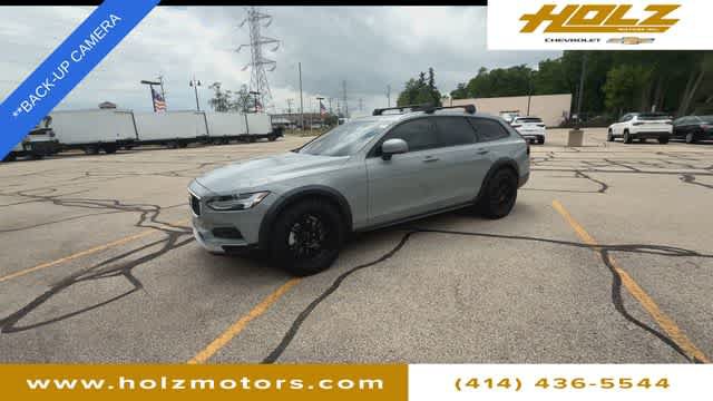 Used 2025 Volvo V90 B6 Cross Country Plus w/ Protection Package Premier AWD/4WD image 4