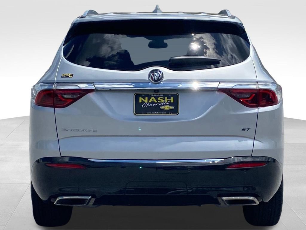 Used 2022 Buick Enclave Essence w/ Experience Buick Package image 4
