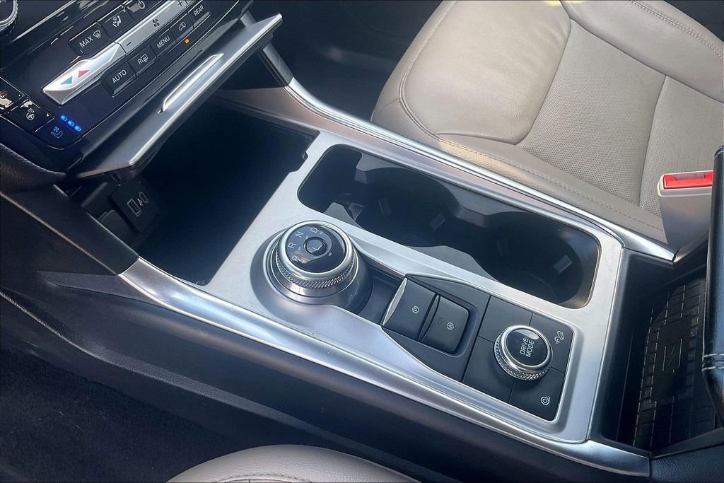 Used 2023 Ford Explorer Limited image 13