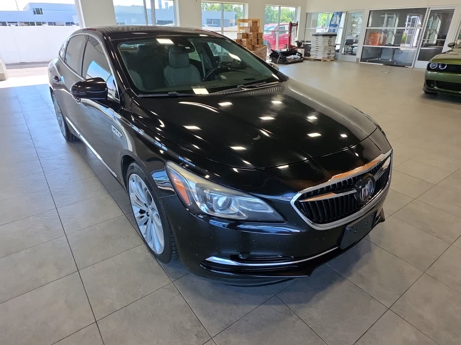 Used 2018 Buick LaCrosse Premium w/ Driver Confidence Package #2 FWD image 4