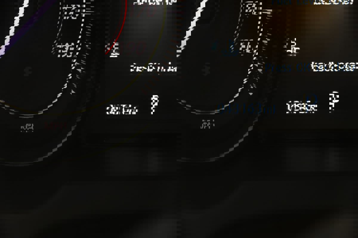 Used 2016 Jaguar F-TYPE Coupe image 44