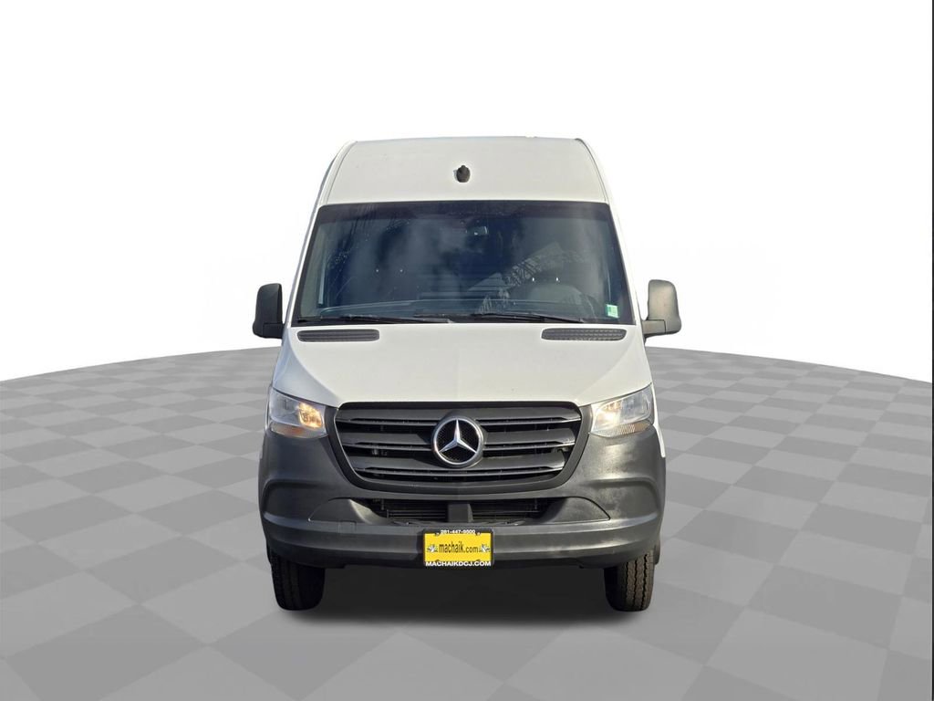Used 2020 Mercedes-Benz Sprinter 3500 image 2