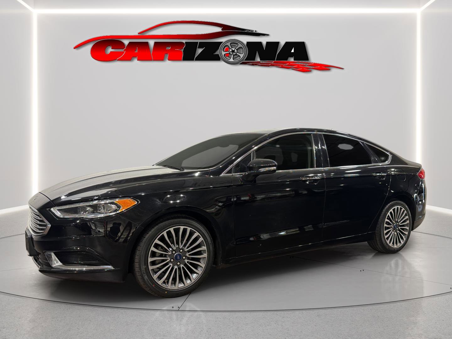 Used 2018 Ford Fusion SE w/ Fusion SE Technology Package image 2
