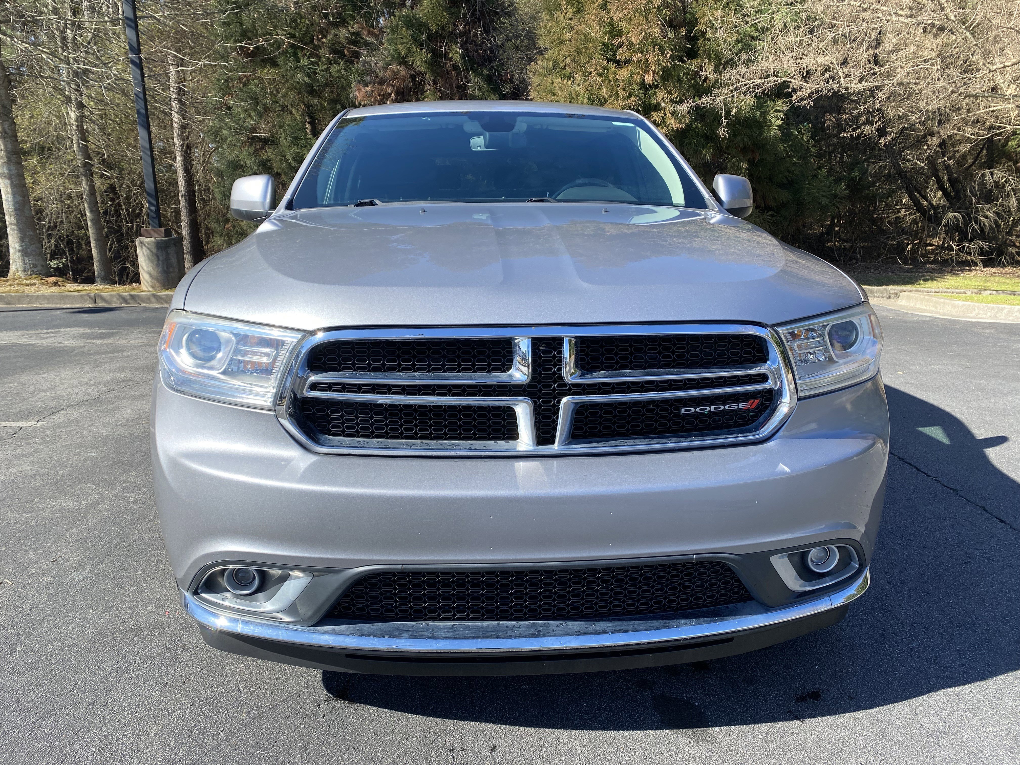Used 2020 Dodge Durango SXT w/ 3rd Row Seating Group image 3