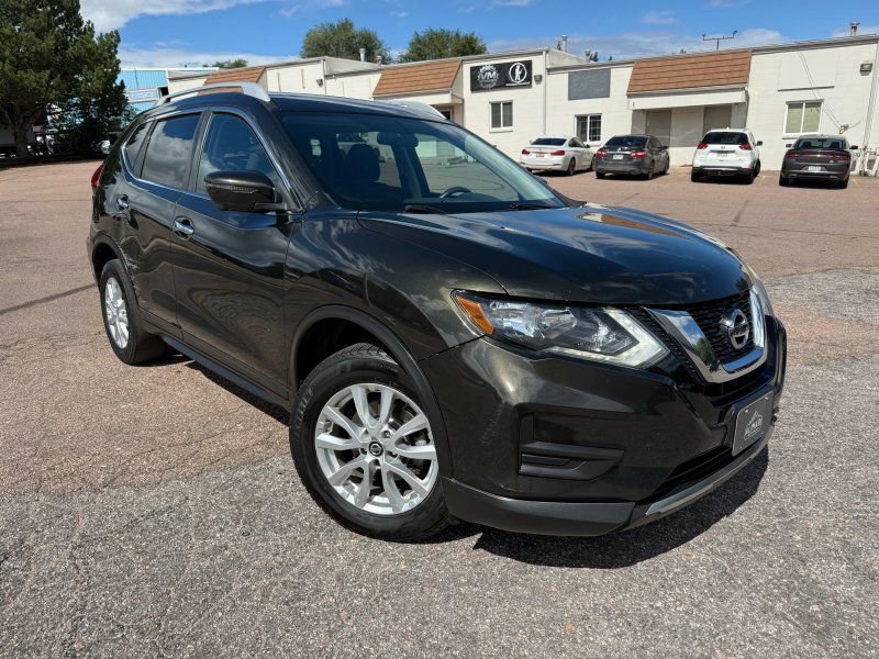 Used 2017 Nissan Rogue SV