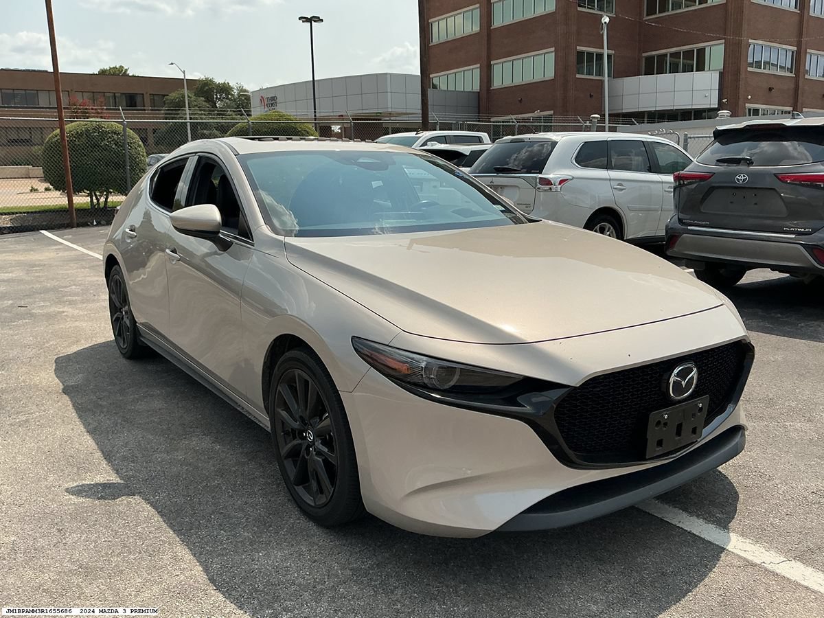 Used 2024 MAZDA MAZDA3 s FWD image 4