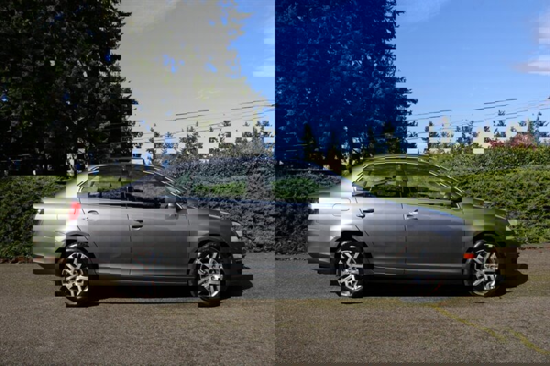 Used 2005 Volkswagen Jetta 2.5 image 12