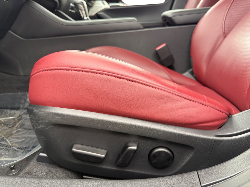 Used 2023 MAZDA MAZDA3 Hatchback w/Premium Plus Pkg image 10