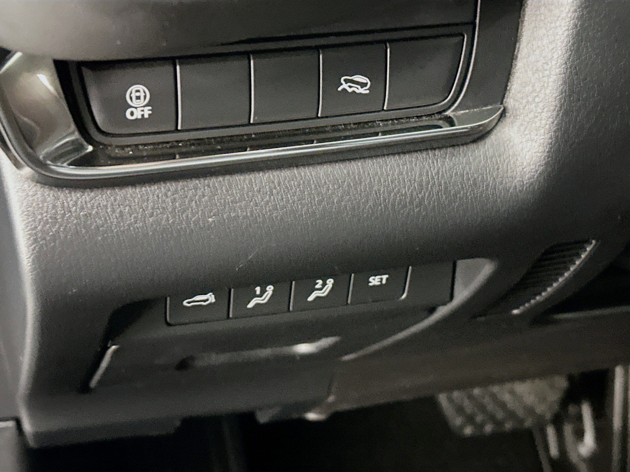 Used 2021 MAZDA CX-30 AWD 2.5 S w/ Premium Package image 17