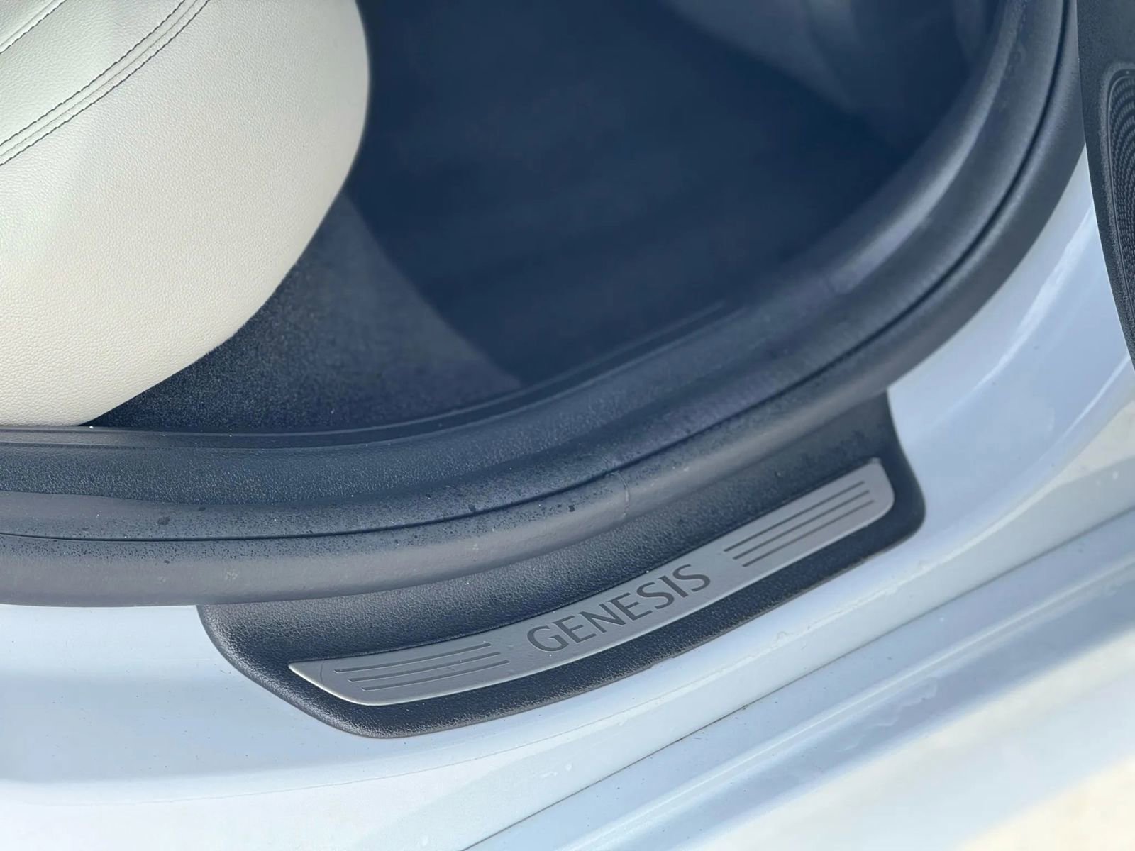 Used 2022 Genesis G70 2.0T image 20