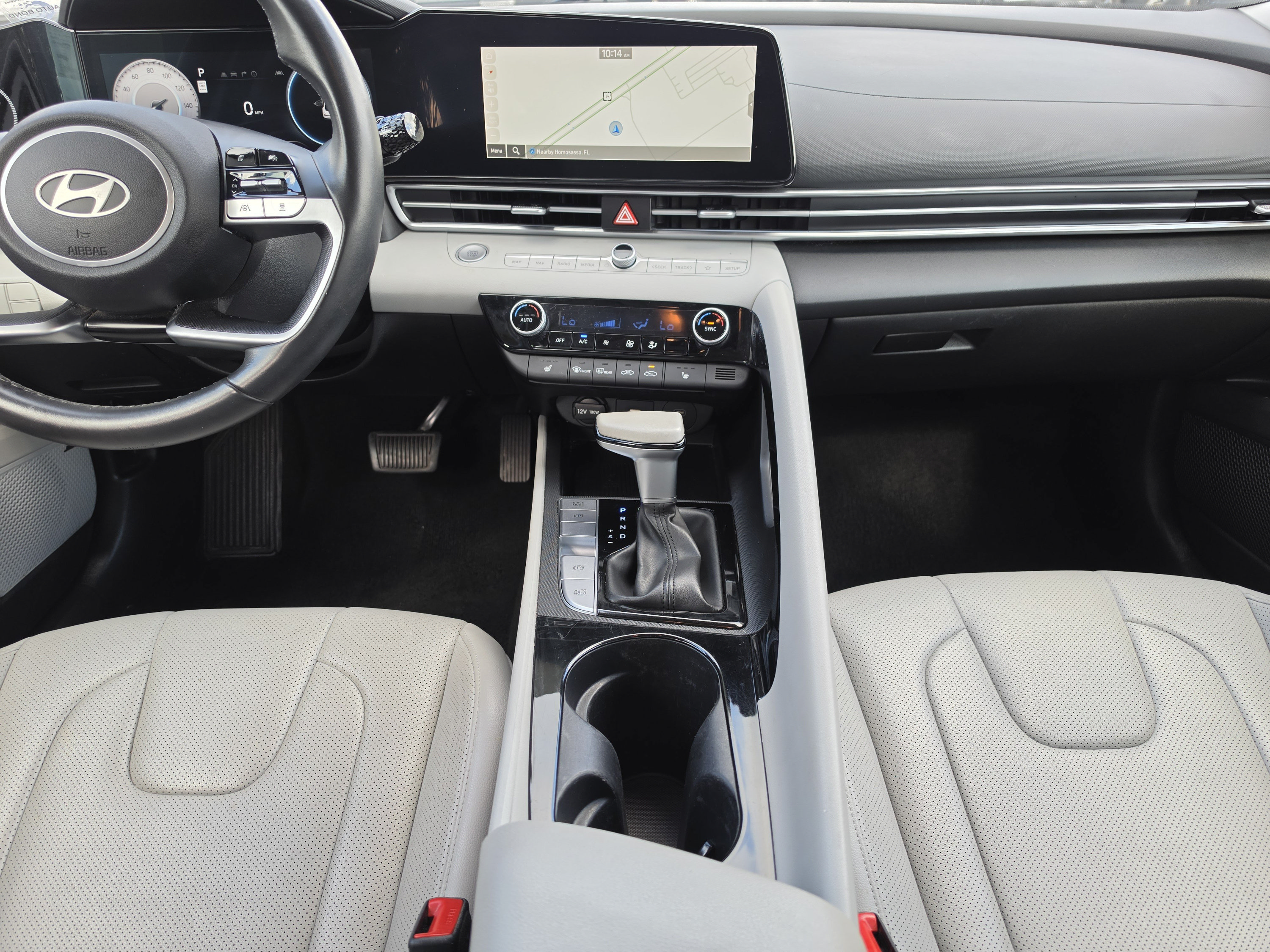 Used 2025 Hyundai Elantra Limited FWD image 17