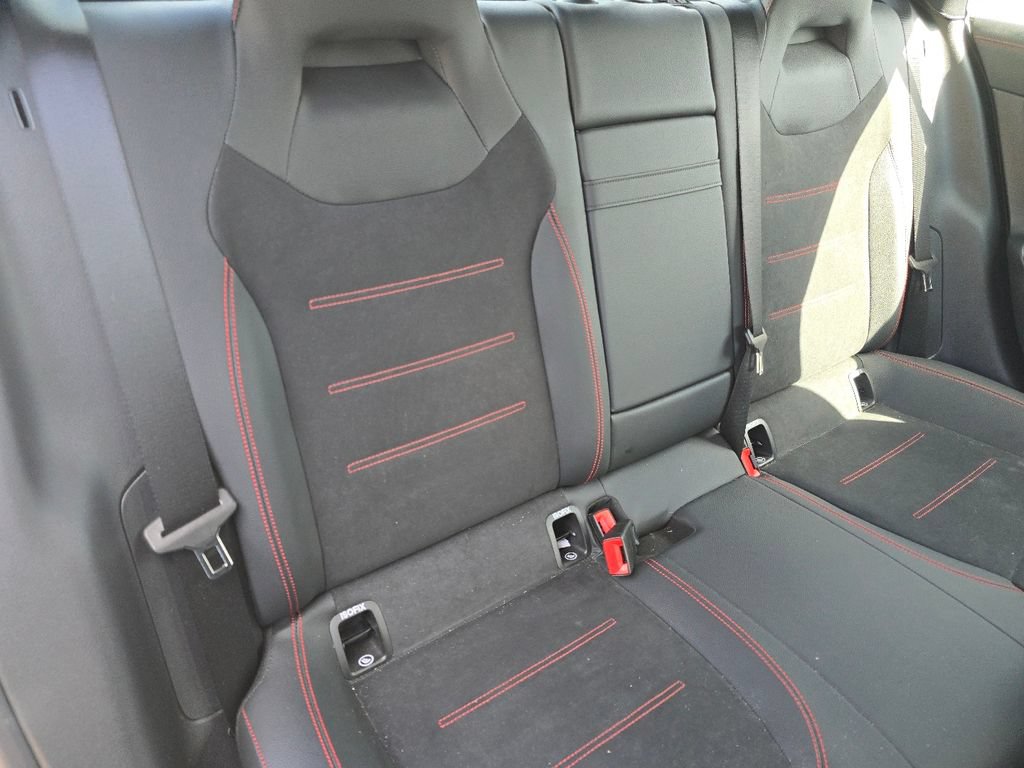 Used 2024 Mercedes-Benz CLA 250 4MATIC image 20
