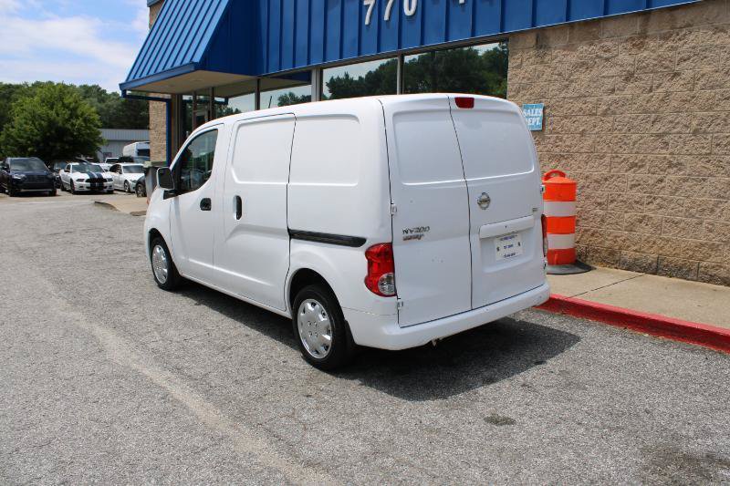 Used 2017 Nissan NV200 SV w/ Technology Package FWD image 4