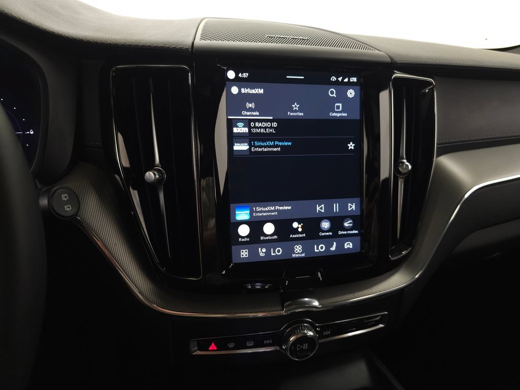 Certified 2024 Volvo XC60 T8 Ultimate w/ Protection Package Premier AWD/4WD image 26
