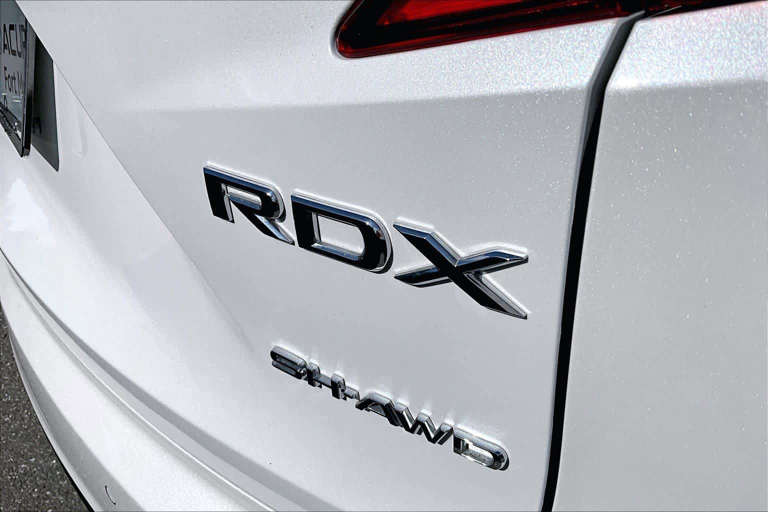 Used 2024 Acura RDX SH-AWD w/ Technology Package image 10