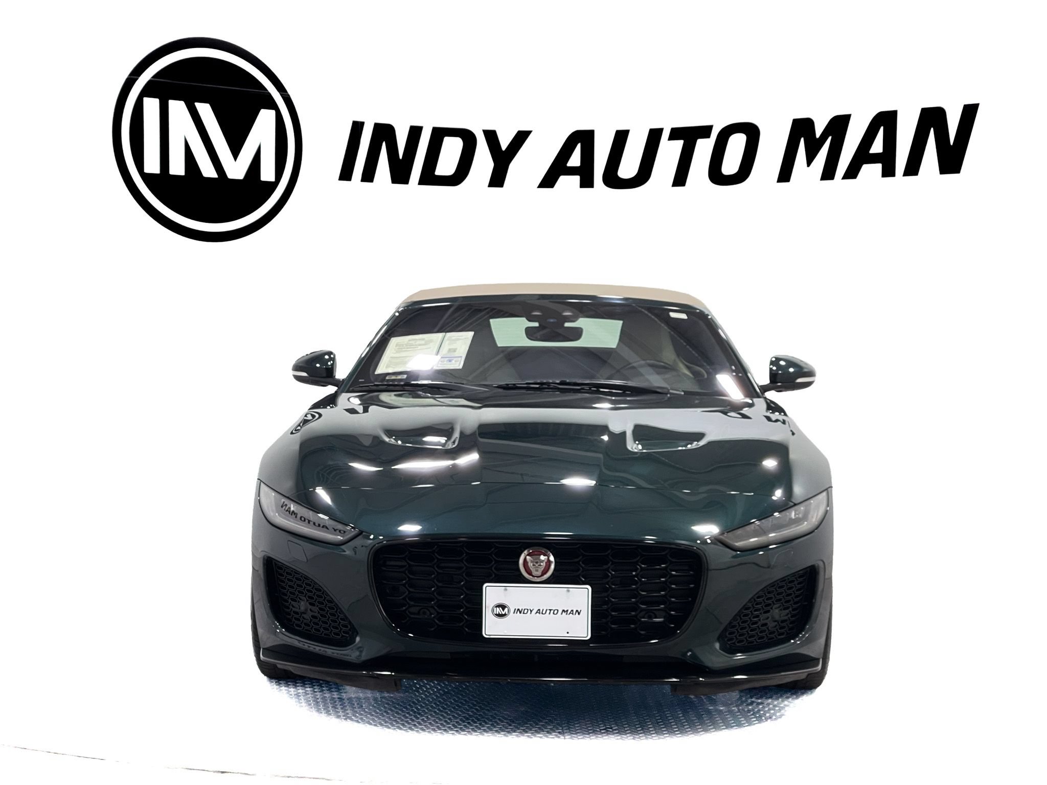 Used 2021 Jaguar F-TYPE Convertible RWD image 9