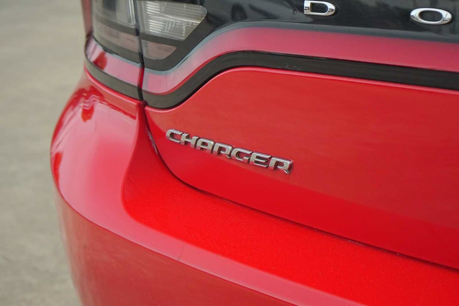 Used 2022 Dodge Charger SXT RWD image 8