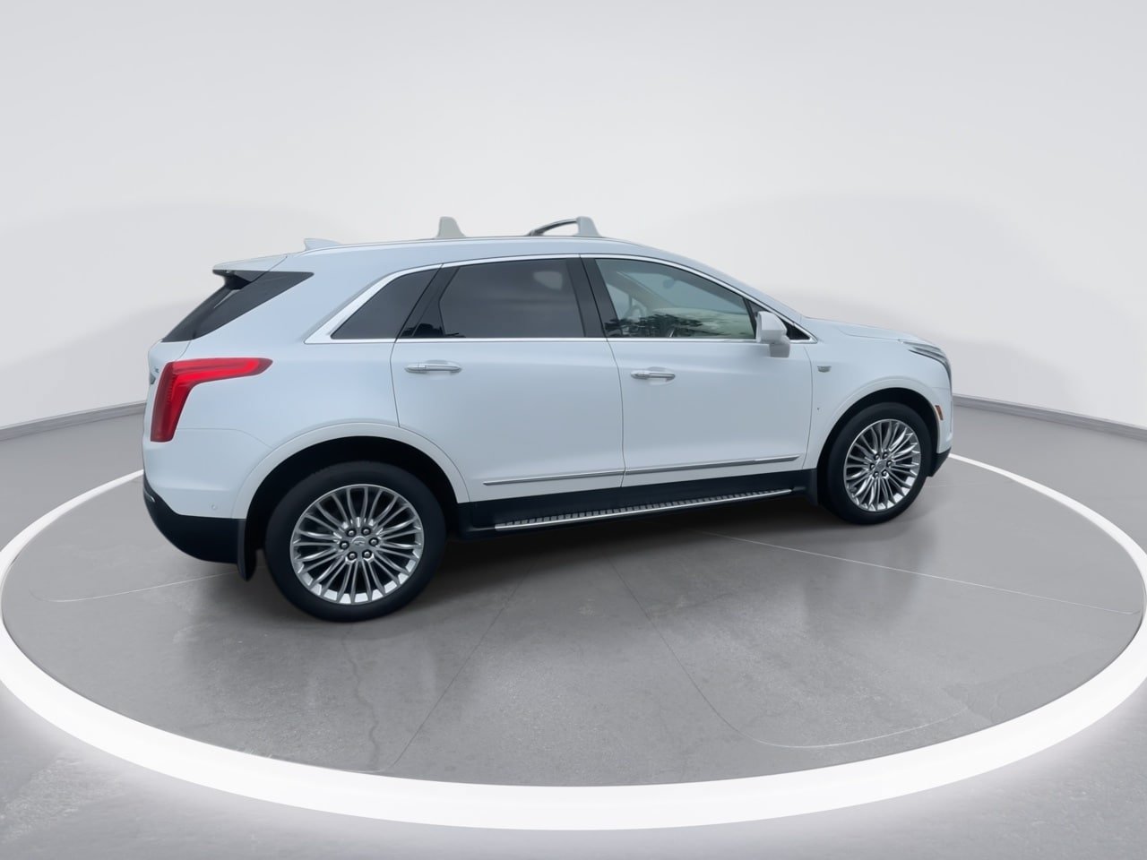 Used 2019 Cadillac XT5 Platinum AWD/4WD image 21