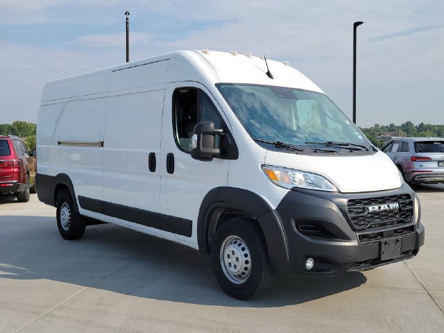 Used 2025 RAM ProMaster 3500 w/ Convenience Group FWD image 4